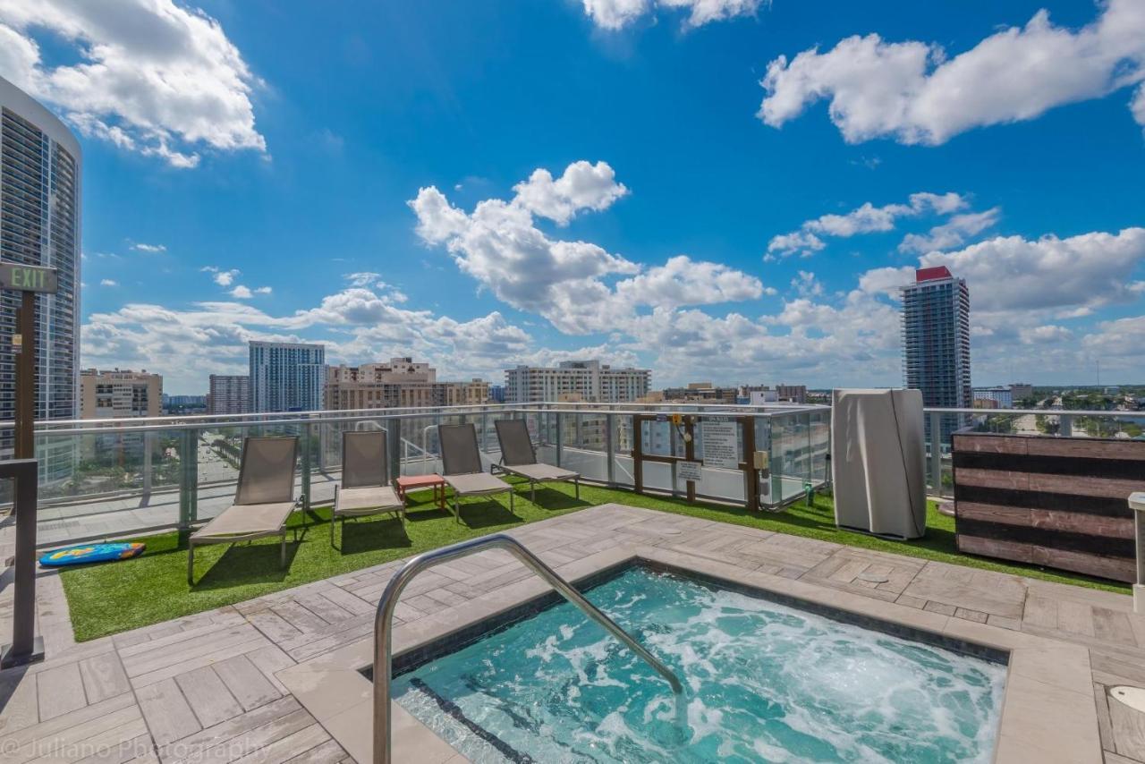 Ocean View 1 Bed On The Beach 19Th Floor Hollywood ฮาลลันเดลบีช ภายนอก รูปภาพ