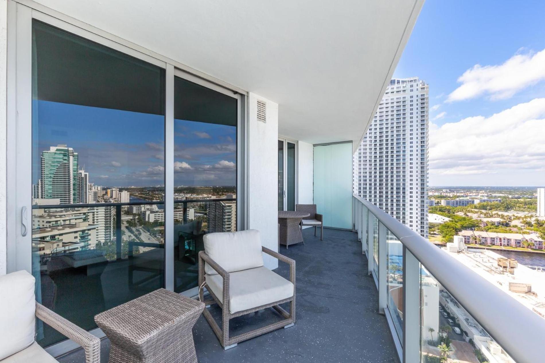 Ocean View 1 Bed On The Beach 19Th Floor Hollywood ฮาลลันเดลบีช ภายนอก รูปภาพ